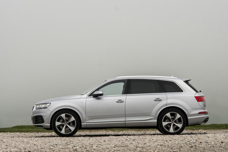 Audi Q7 TDI Quattro S-Line (4M) 2015 года  (UK) (фото 30 из 40)
